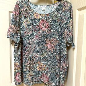 CJ BANKS FLORAL TOP